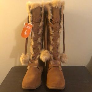 NWT Sporto Faux Fur Boots